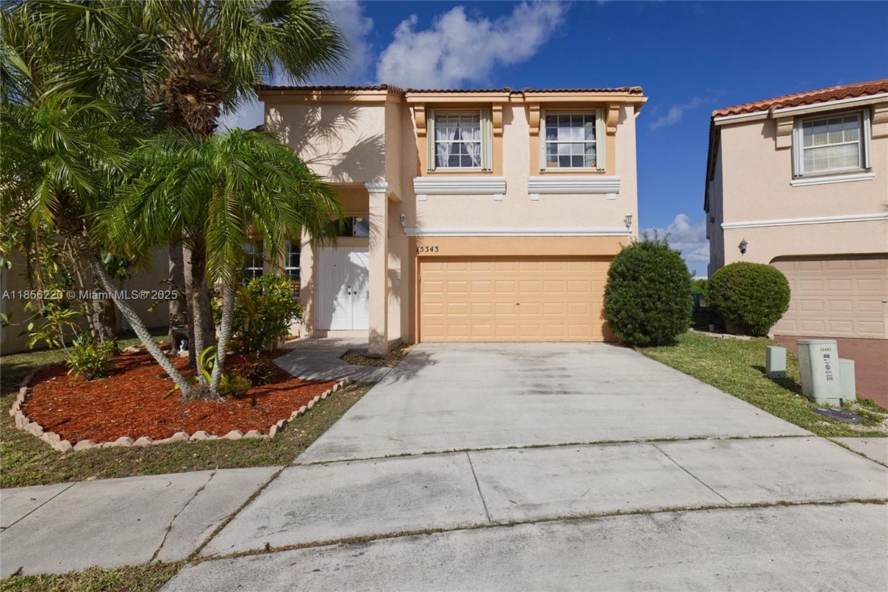 15343 NW 14th Rd, Pembroke Pines, FL 33028 Photo