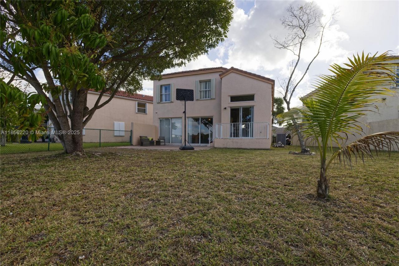 15343 NW 14th Rd, Pembroke Pines, FL 33028 Photo