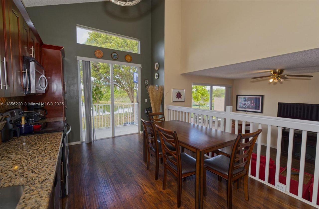 15343 NW 14th Rd, Pembroke Pines, FL 33028 Photo