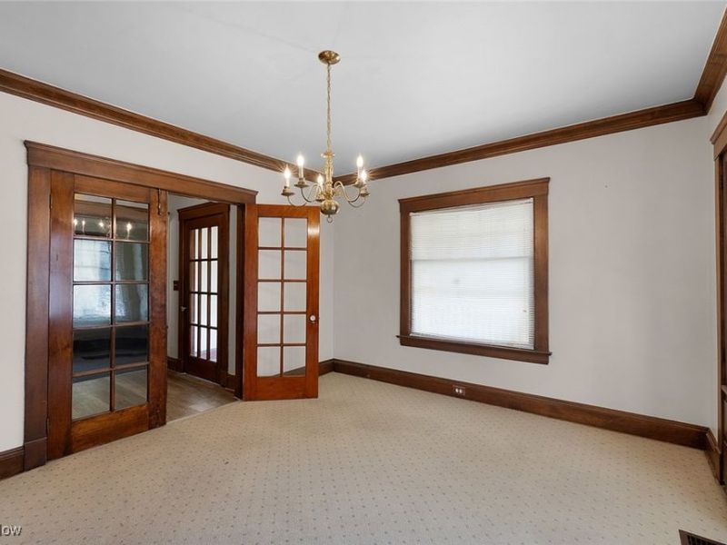 1468 Parkhill Road, Cleveland Heights, OH 44121 Photo 10