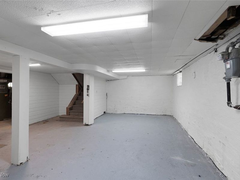 1468 Parkhill Road, Cleveland Heights, OH 44121 Photo 24