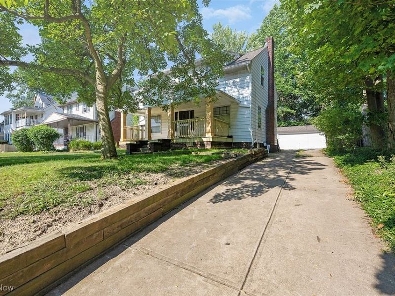 1468 Parkhill Road, Cleveland Heights, OH 44121 Photo 29