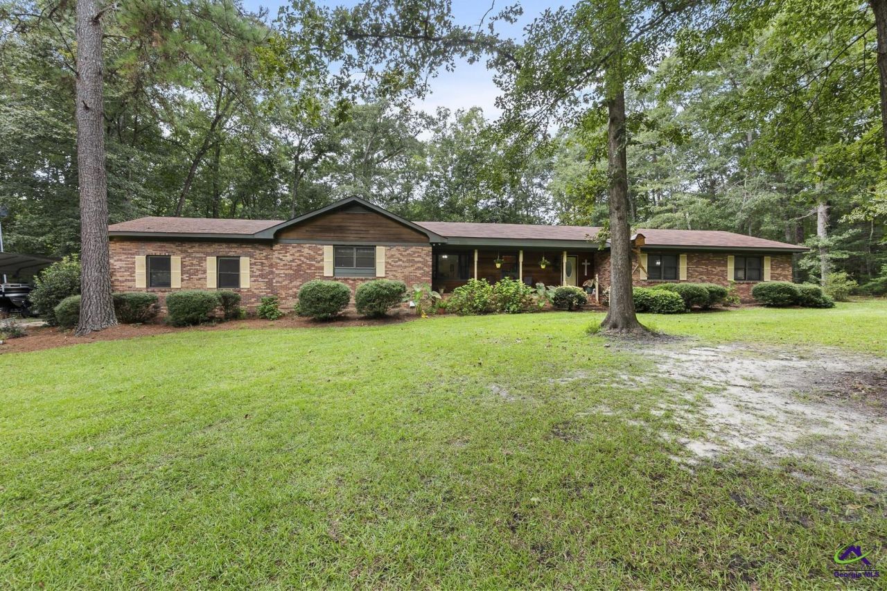 562 W Anderson Street, Oglethorpe, GA 31068 Main Photo