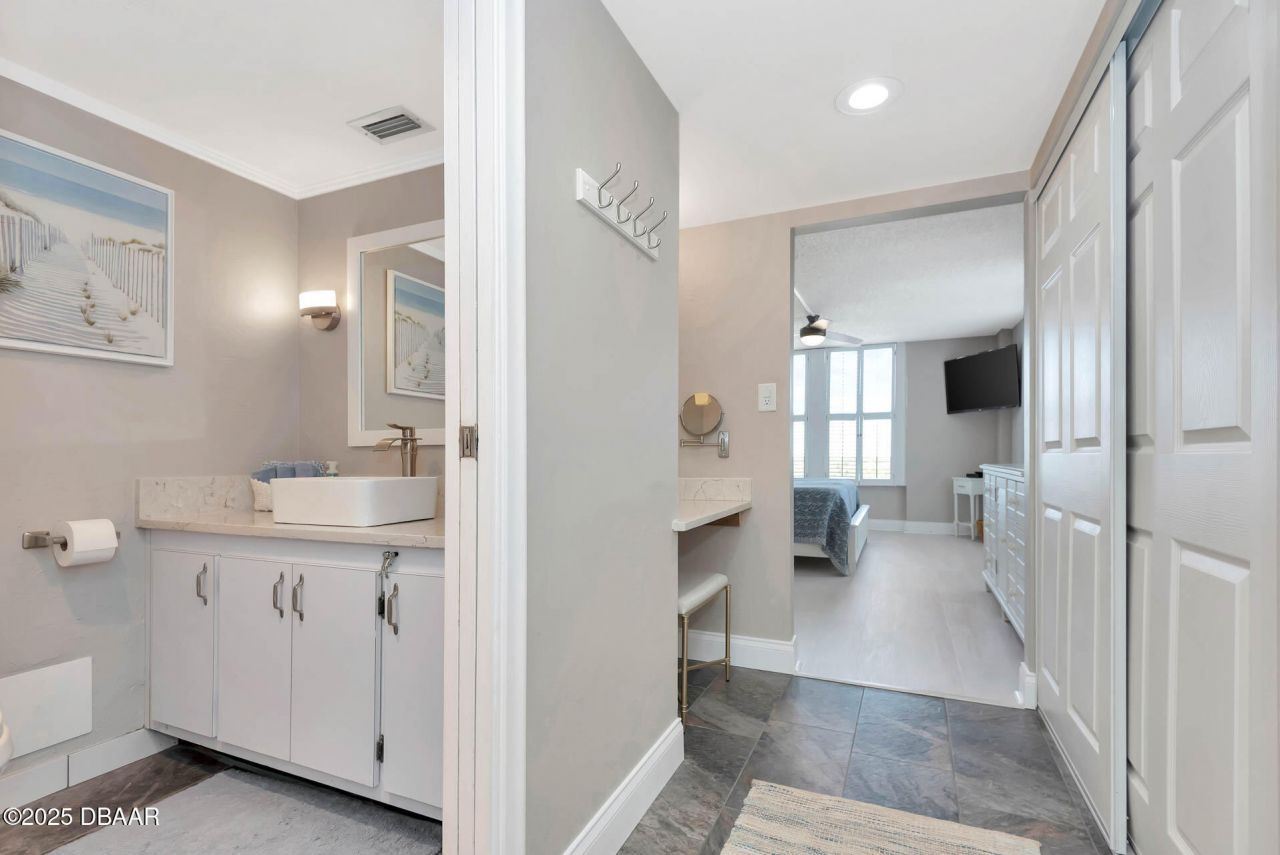 1575 Ocean Shore Boulevard, Unit 901, Ormond Beach, FL 32176 Photo