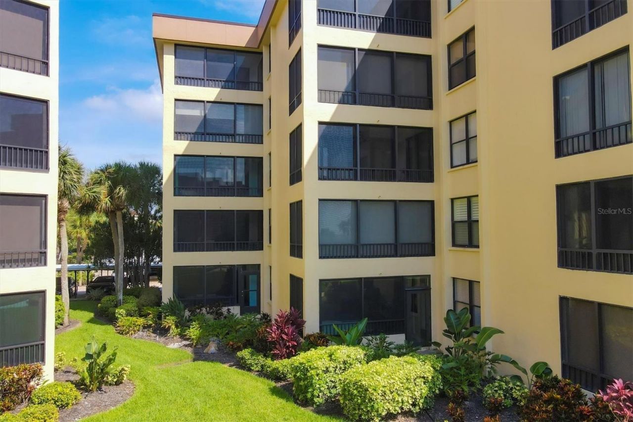 8776 Midnight Pass Road, Unit C107, Sarasota, FL 34242 Photo