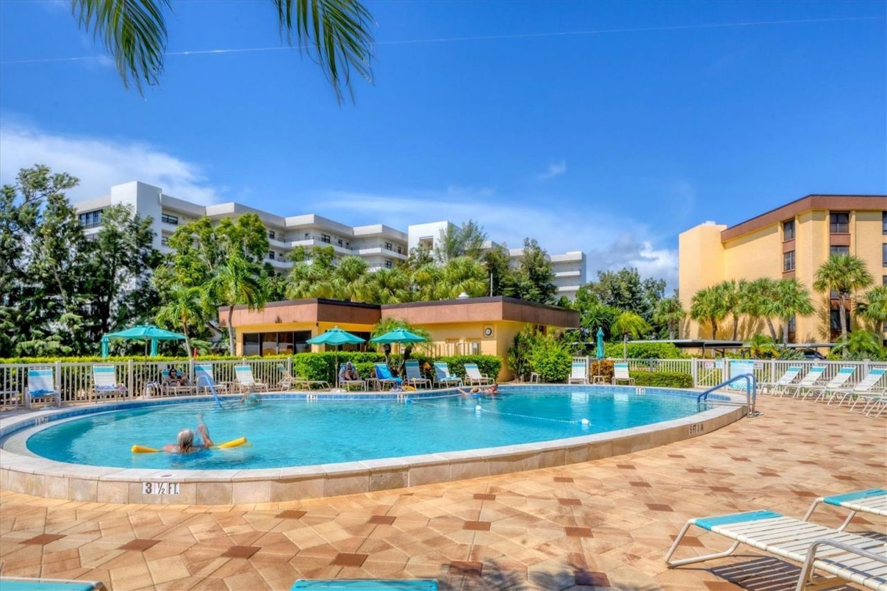 8776 Midnight Pass Road, Unit C107, Sarasota, FL 34242 Photo