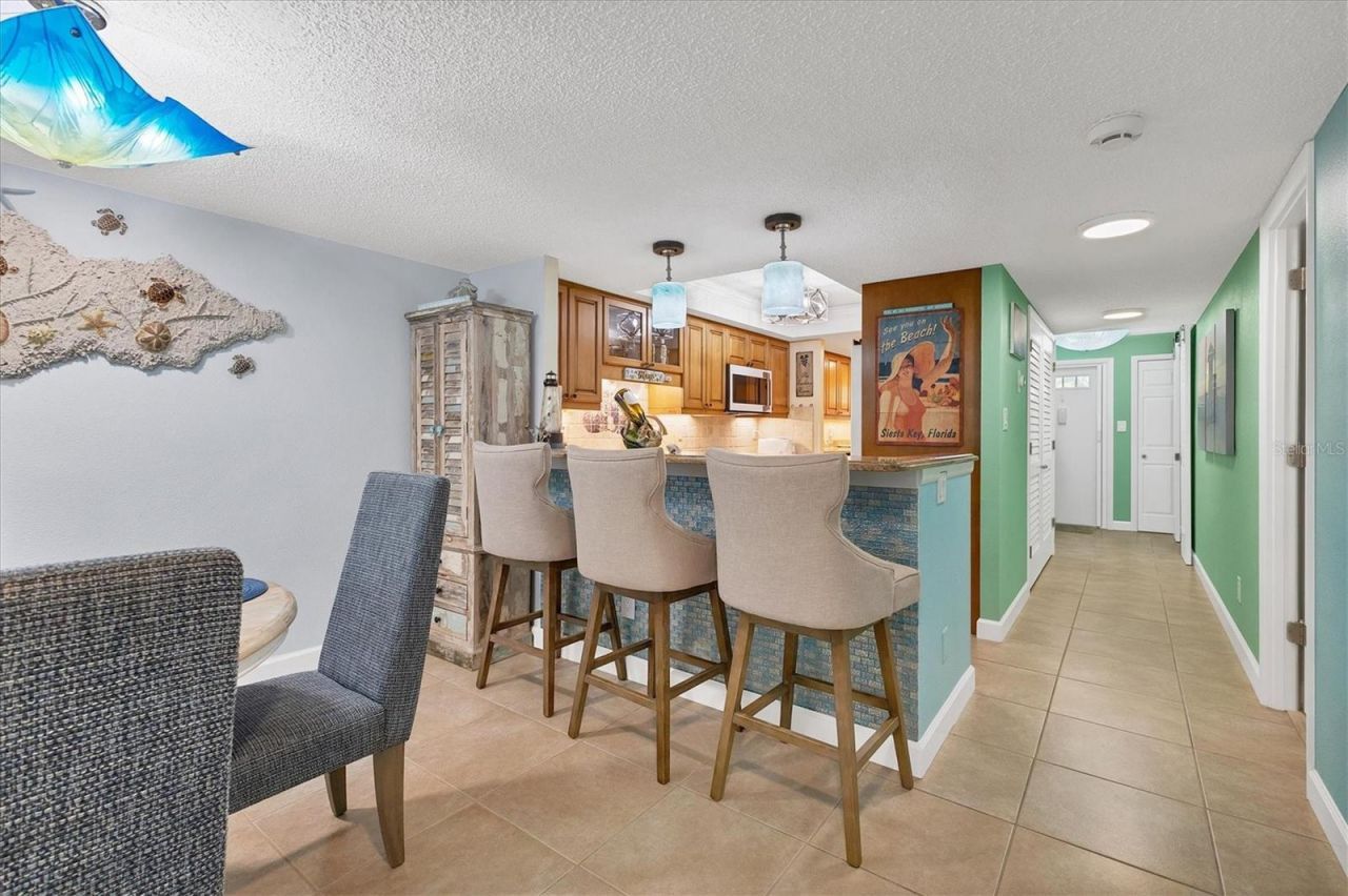 8776 Midnight Pass Road, Unit C107, Sarasota, FL 34242 Photo