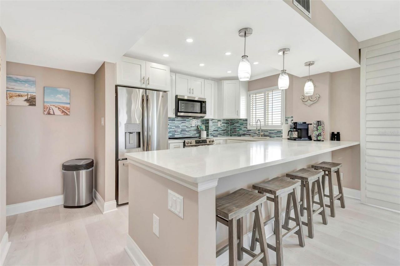1575 Ocean Shore Boulevard, Unit J010, Ormond Beach, FL 32176 Photo