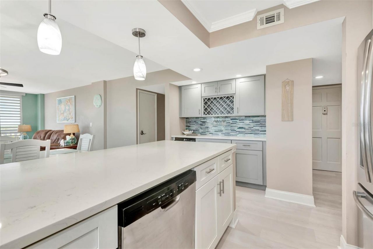 1575 Ocean Shore Boulevard, Unit J010, Ormond Beach, FL 32176 Photo