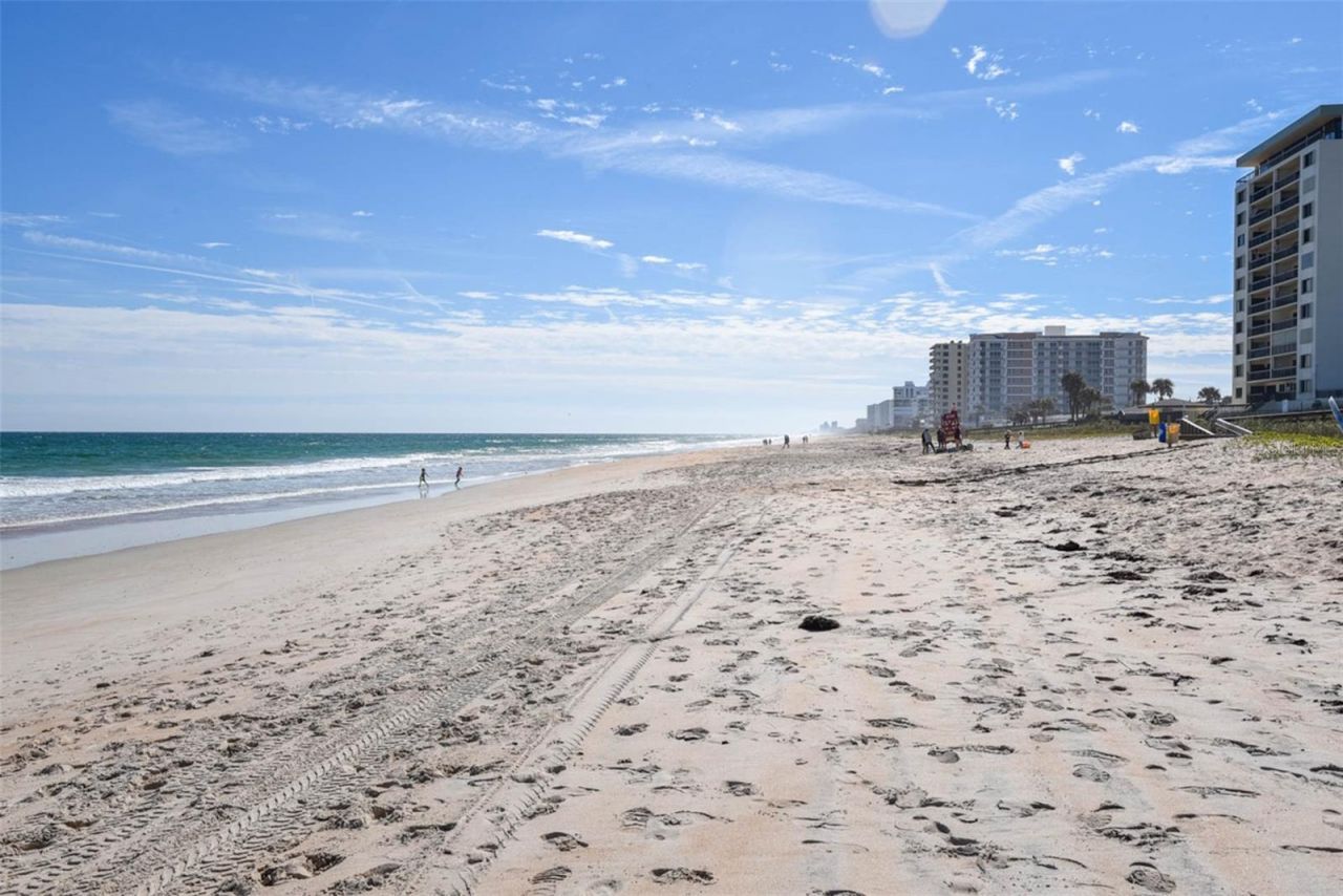 1575 Ocean Shore Boulevard, Unit J010, Ormond Beach, FL 32176 Photo