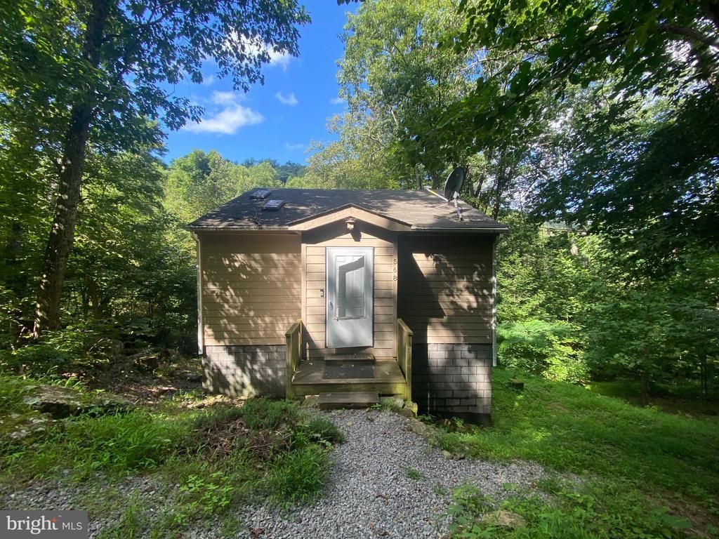 568 Cliff Heights Road, Stanley, VA 22851 Main Photo