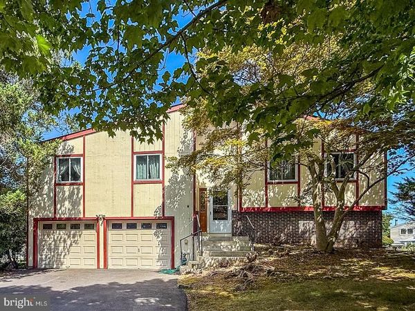 4 DONNER COURT, MONMOUTH JUNCTION, NJ 08852