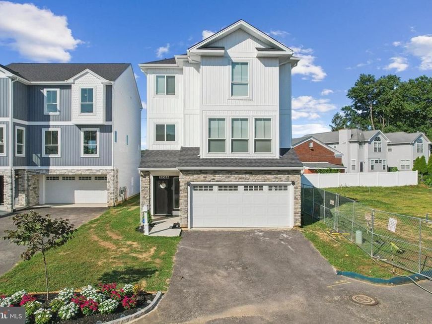 9838 Legion Street, Unit 5, Philadelphia, PA 19114 Main Photo