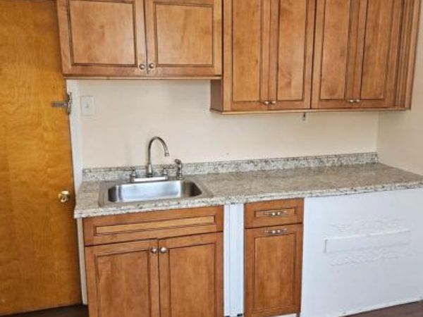 421 CLEMENTS BRIDGE ROAD, BARRINGTON, NJ 08007