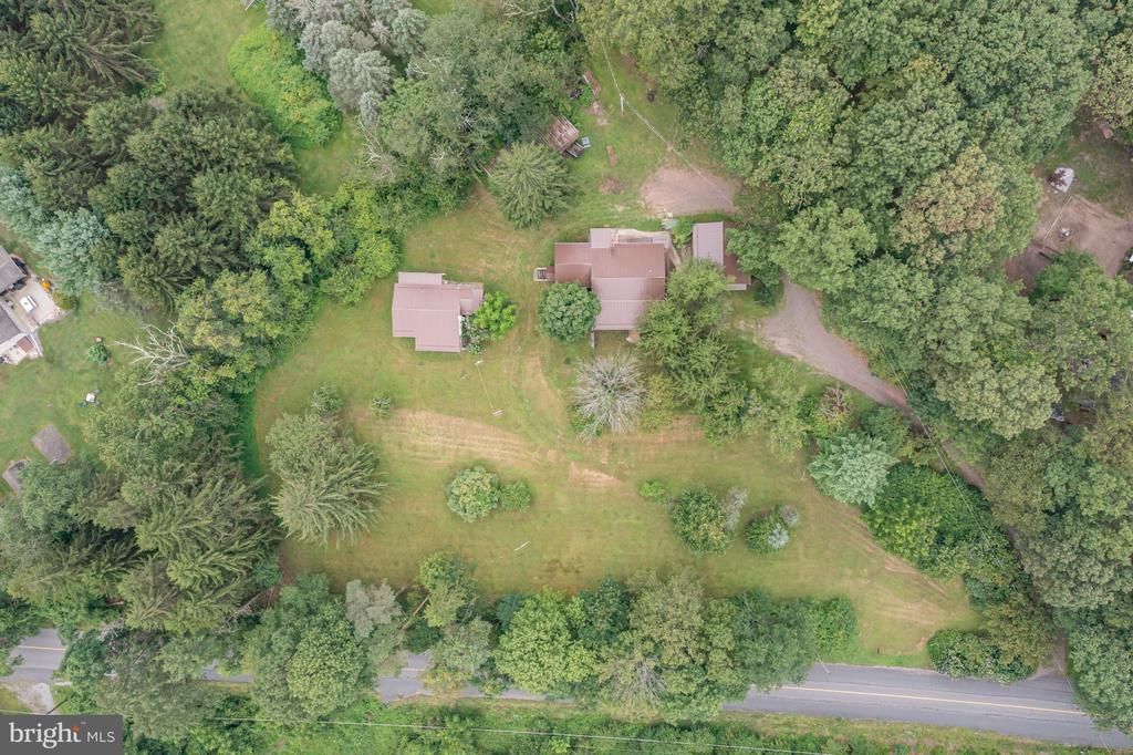 199 S STATE ROAD, BARNESVILLE, PA 18214