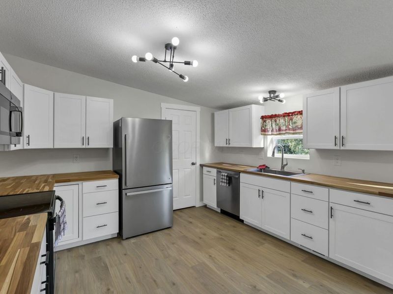 5475 Rush Creek Road, Somerset, OH 43783 Photo 14