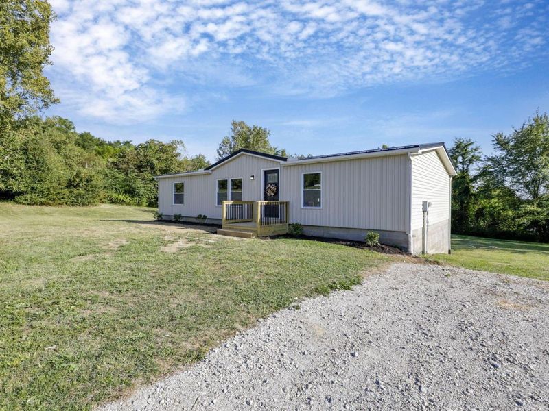 5475 Rush Creek Road, Somerset, OH 43783 Photo 4