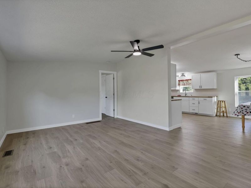 5475 Rush Creek Road, Somerset, OH 43783 Photo 9