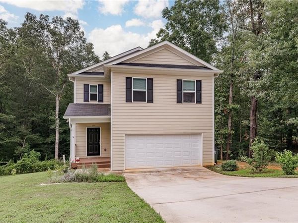 103 Three Rivers Court, Hull, GA 30646