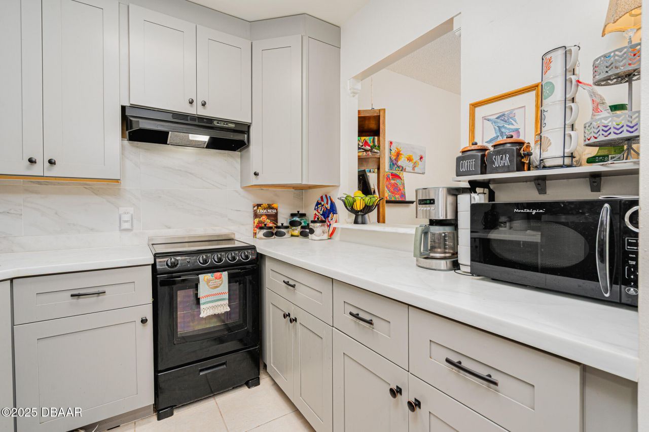 935 N Halifax Avenue, Unit 1104, Daytona Beach, FL 32118 Photo