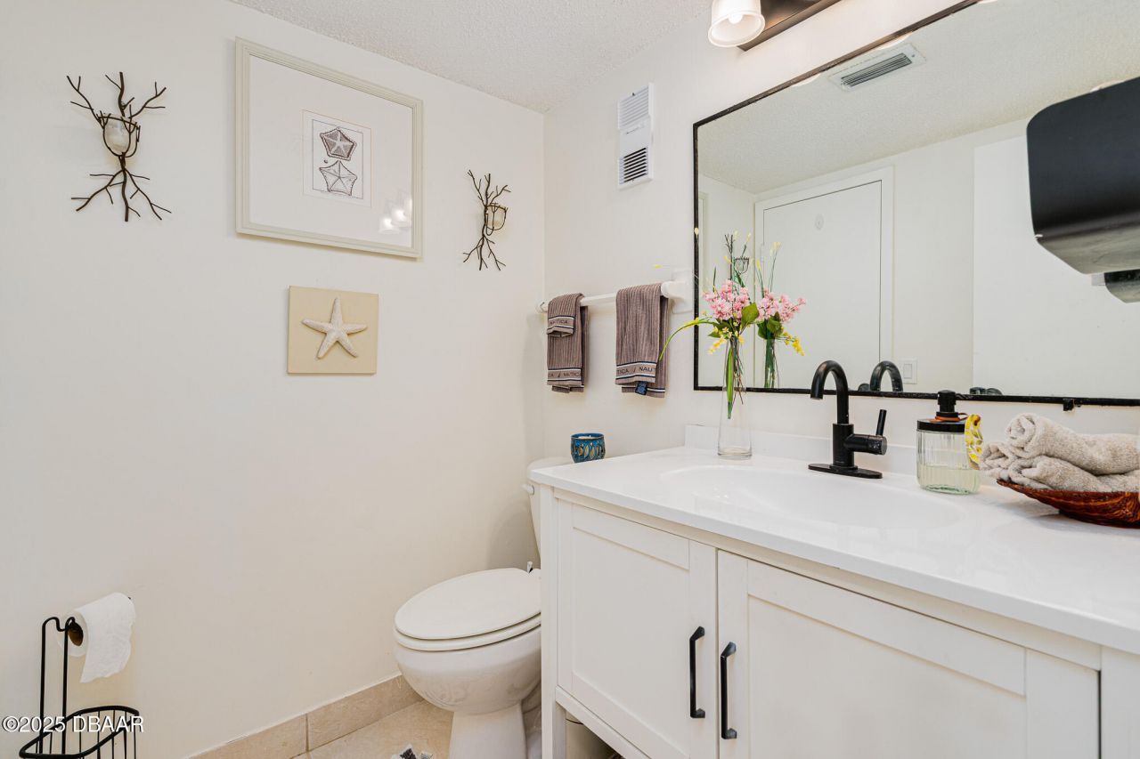 935 N Halifax Avenue, Unit 1104, Daytona Beach, FL 32118 Photo
