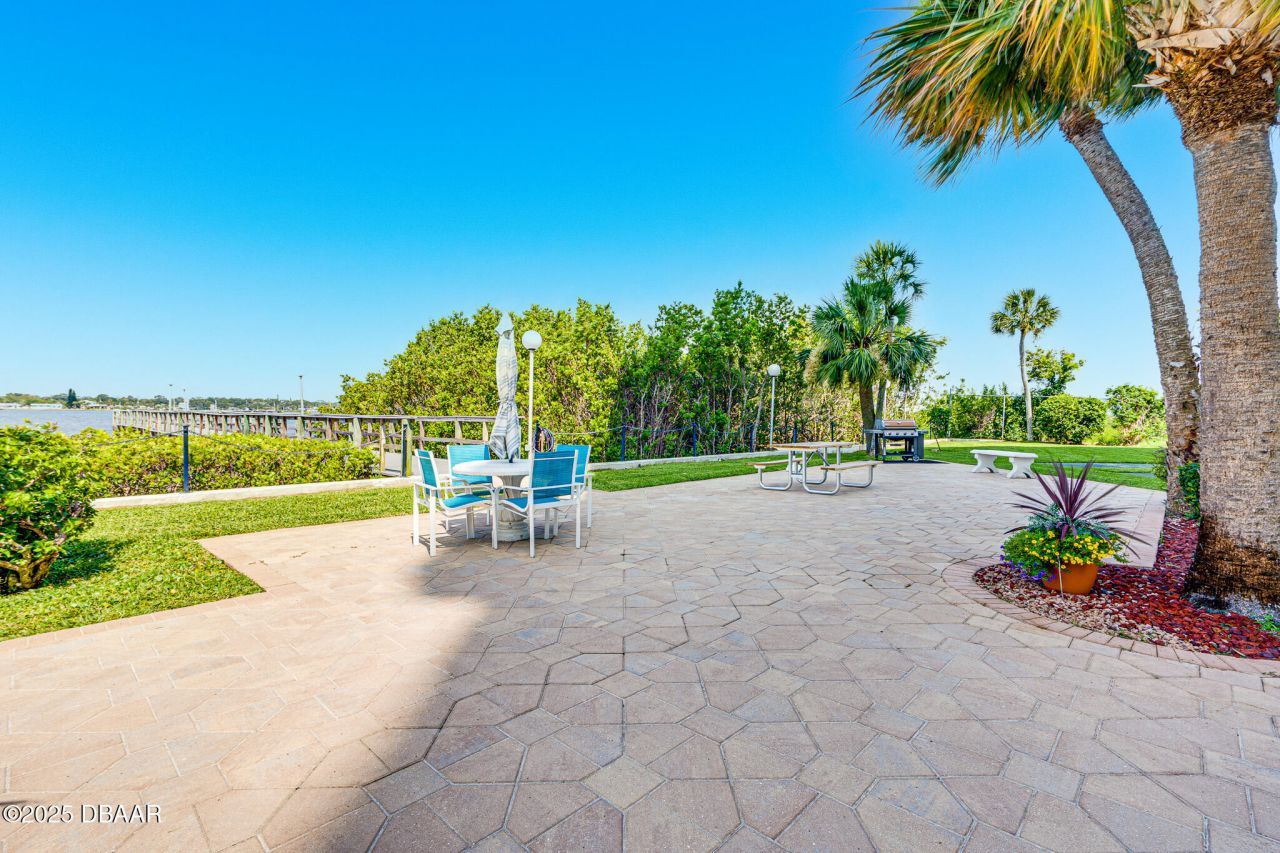 935 N Halifax Avenue, Unit 1104, Daytona Beach, FL 32118 Photo