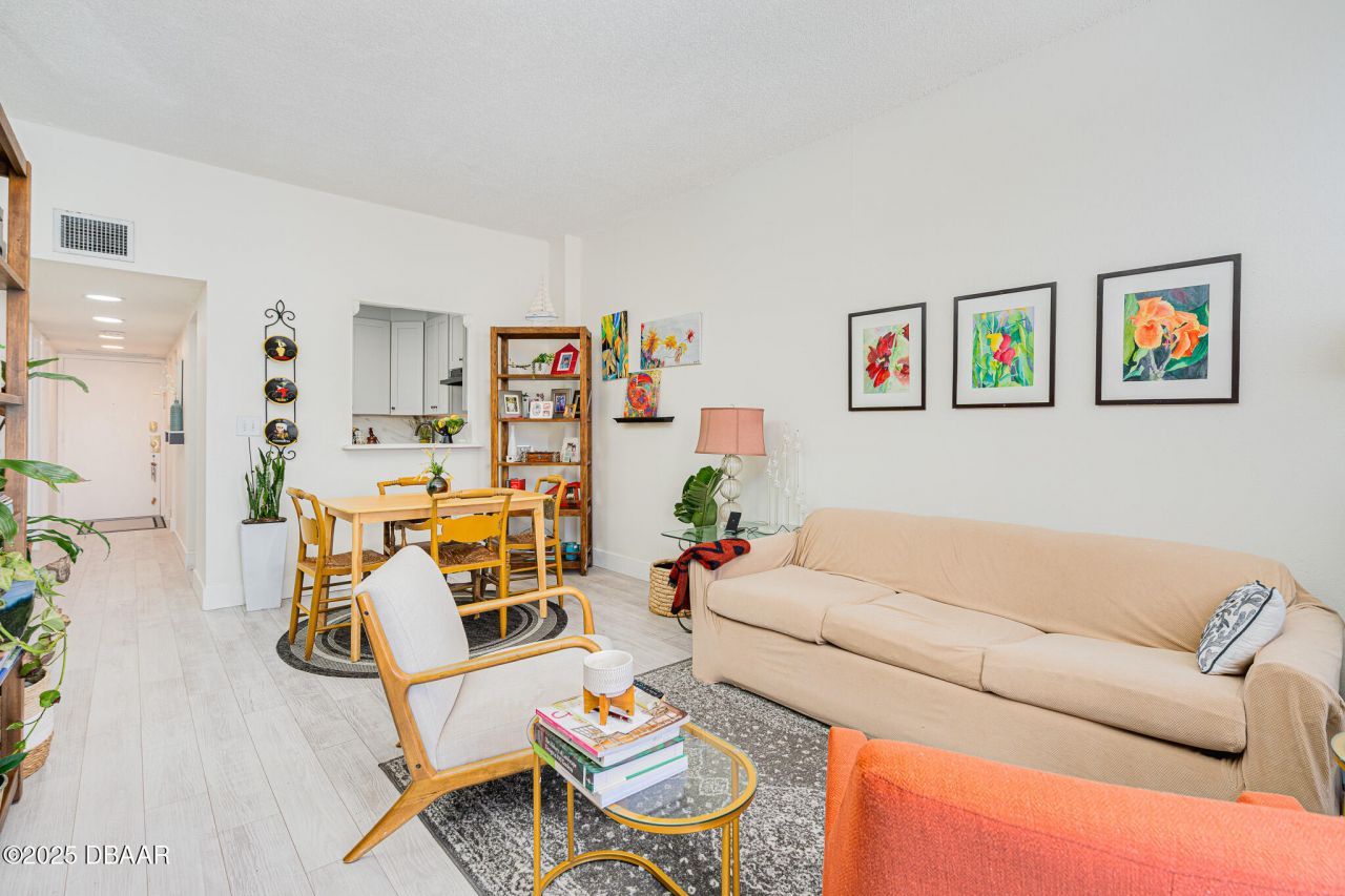 935 N Halifax Avenue, Unit 1104, Daytona Beach, FL 32118 Photo