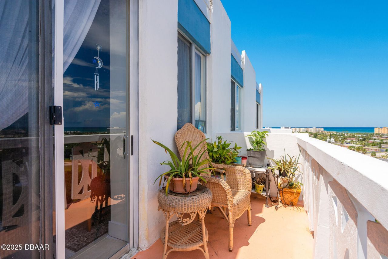 935 N Halifax Avenue, Unit 1104, Daytona Beach, FL 32118 Photo