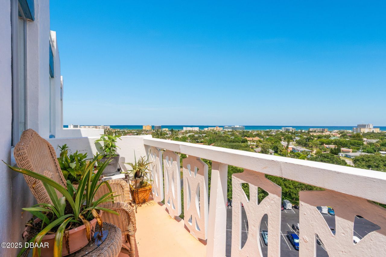 935 N Halifax Avenue, Unit 1104, Daytona Beach, FL 32118 Photo