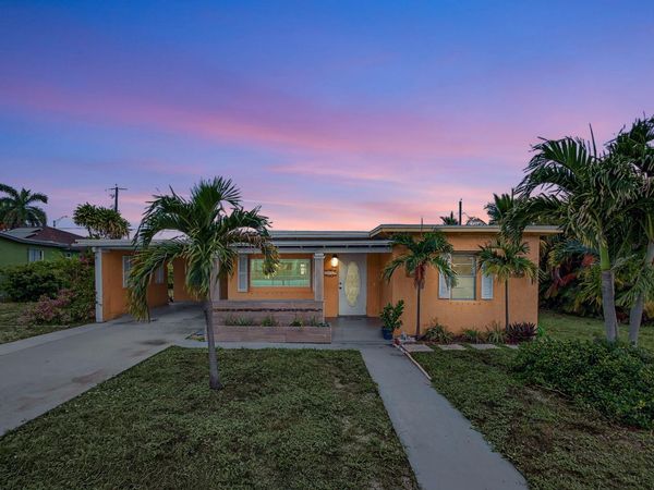 1136 W 7th Street, Riviera Beach, FL 33404