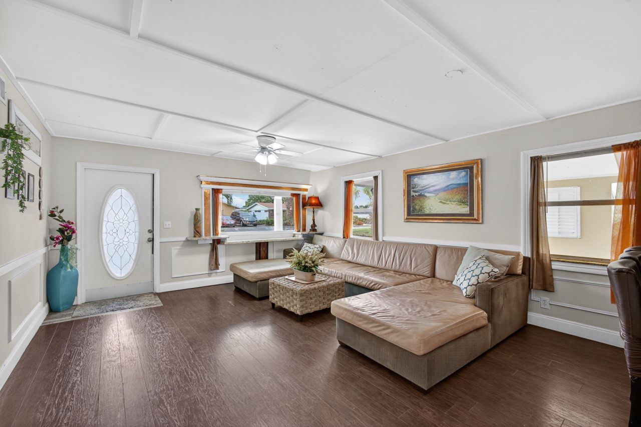 1136 W 7th Street, Riviera Beach, FL 33404 Photo