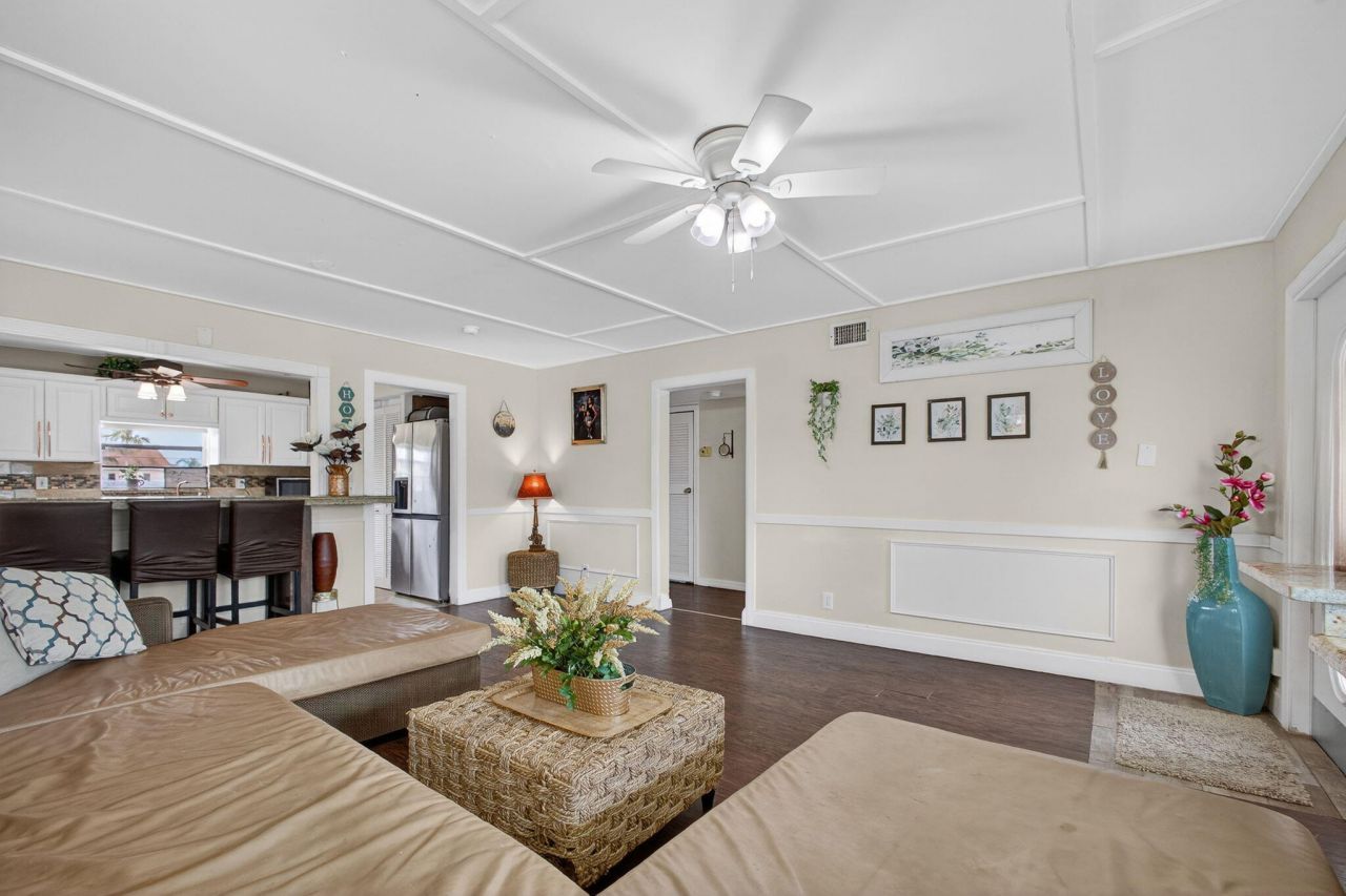 1136 W 7th Street, Riviera Beach, FL 33404 Photo