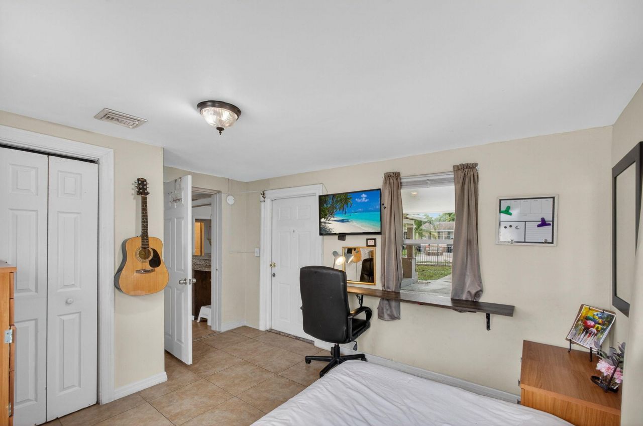 1136 W 7th Street, Riviera Beach, FL 33404 Photo