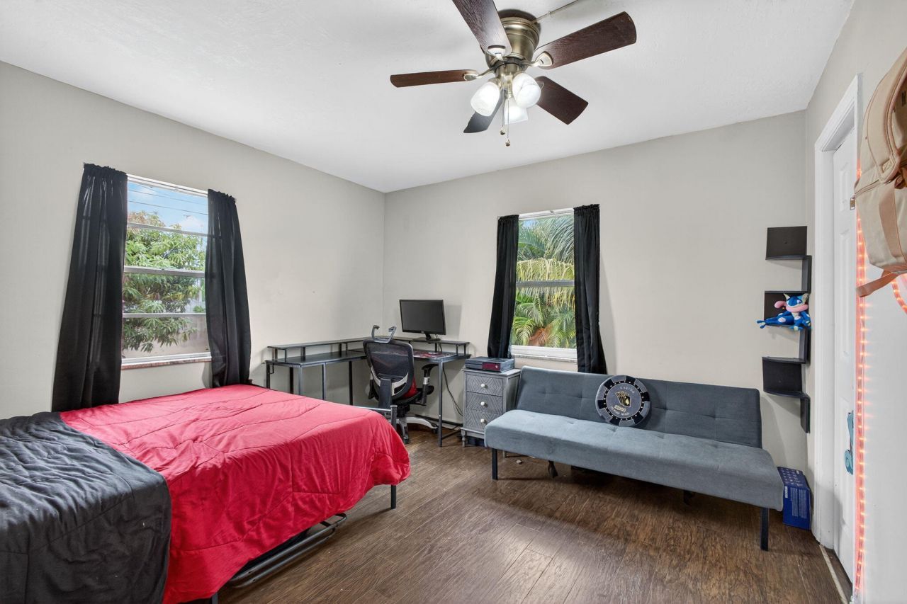 1136 W 7th Street, Riviera Beach, FL 33404 Photo