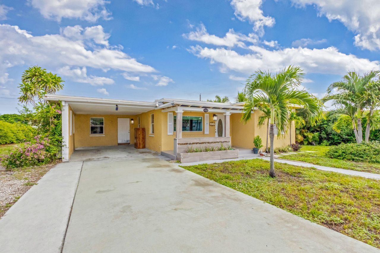 1136 W 7th Street, Riviera Beach, FL 33404 Photo