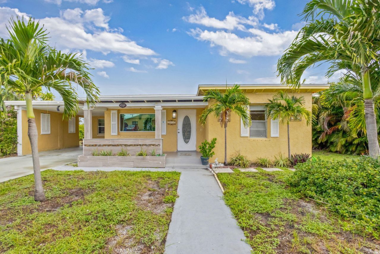 1136 W 7th Street, Riviera Beach, FL 33404 Photo