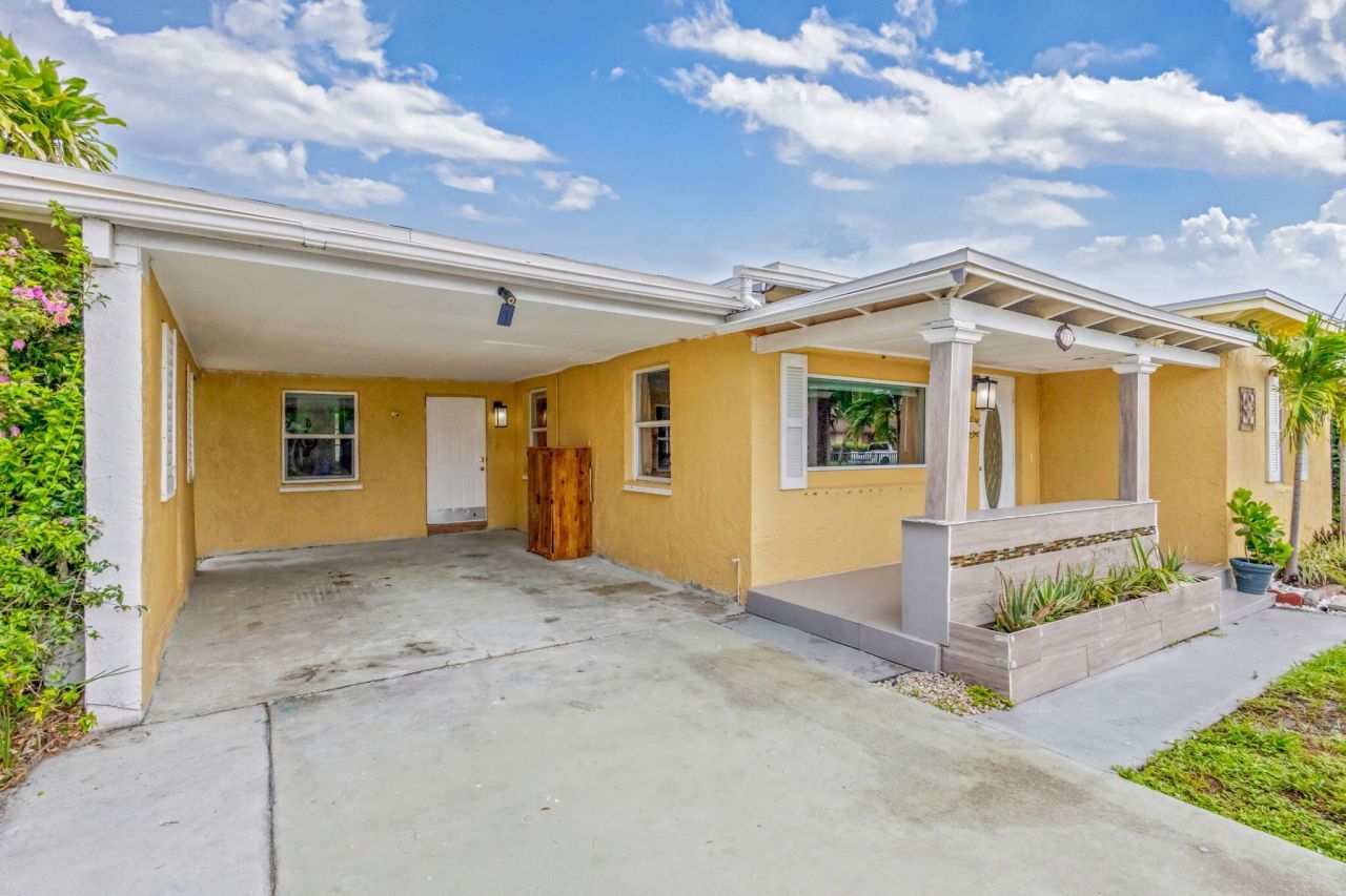 1136 W 7th Street, Riviera Beach, FL 33404 Photo