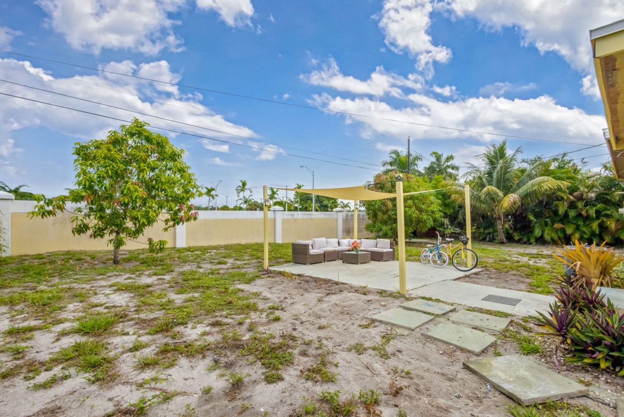 1136 W 7th Street, Riviera Beach, FL 33404 Photo