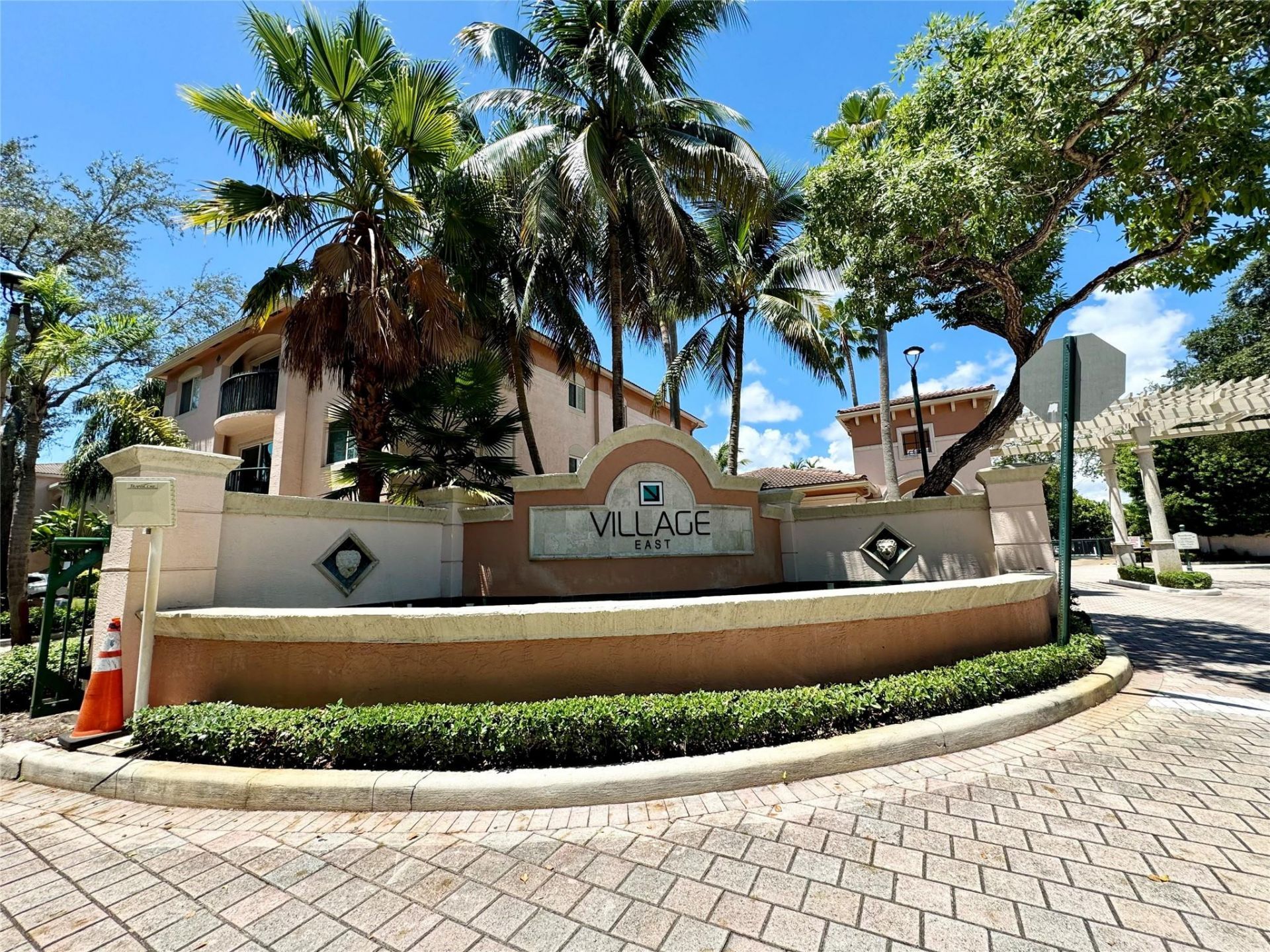 2107 SE 10th Avenue, Unit 814, Fort Lauderdale, FL 33316 Photo