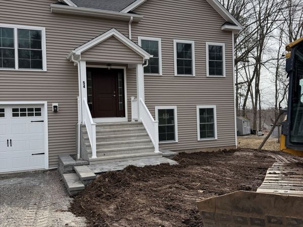 54 High, Wallingford, CT 06472