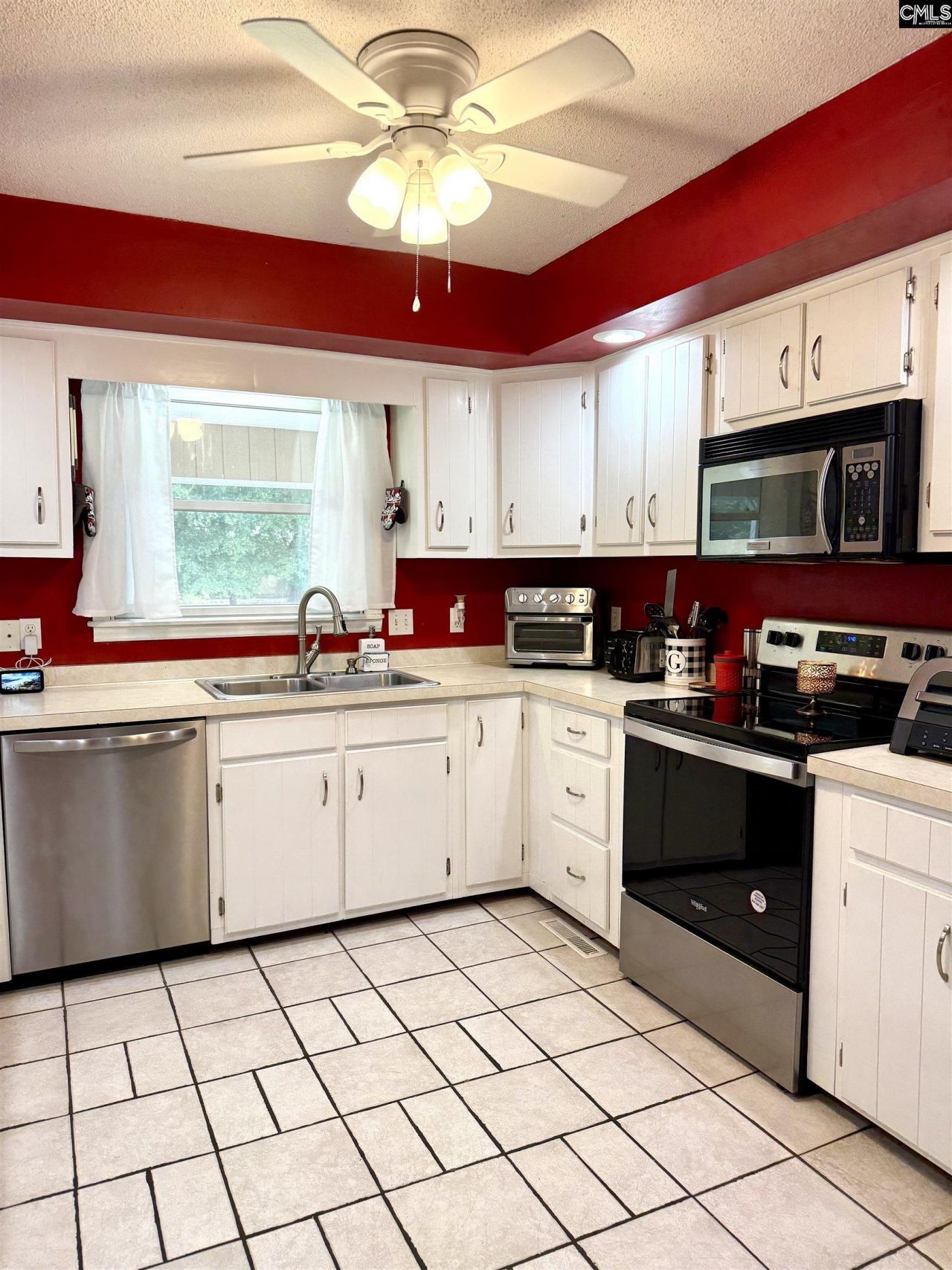 4098 Slaughter Drive Photo 9