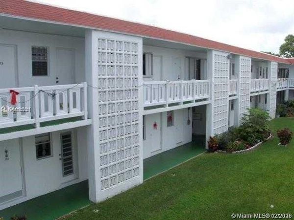 1321 NW 43rd Avenue, Unit 103, Lauderhill, FL 33313