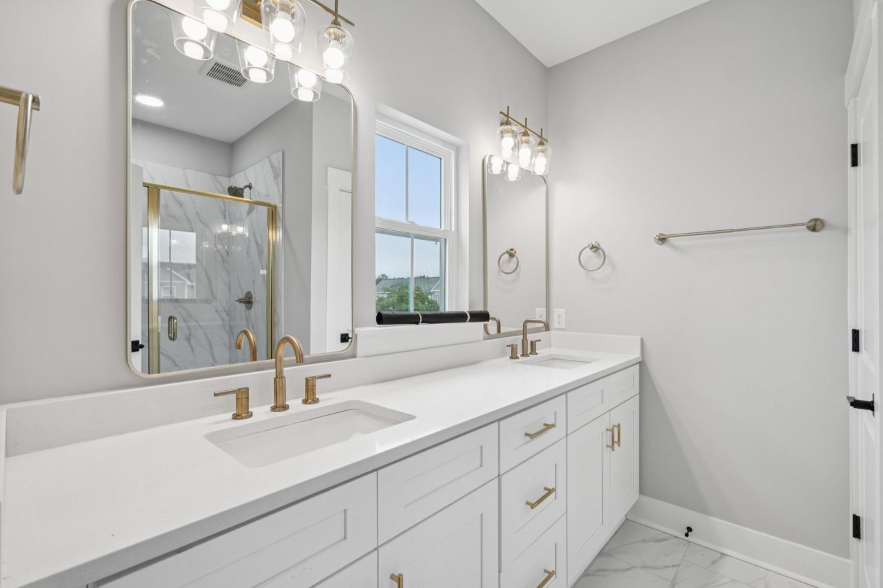 121 Kirkland Street Photo 16