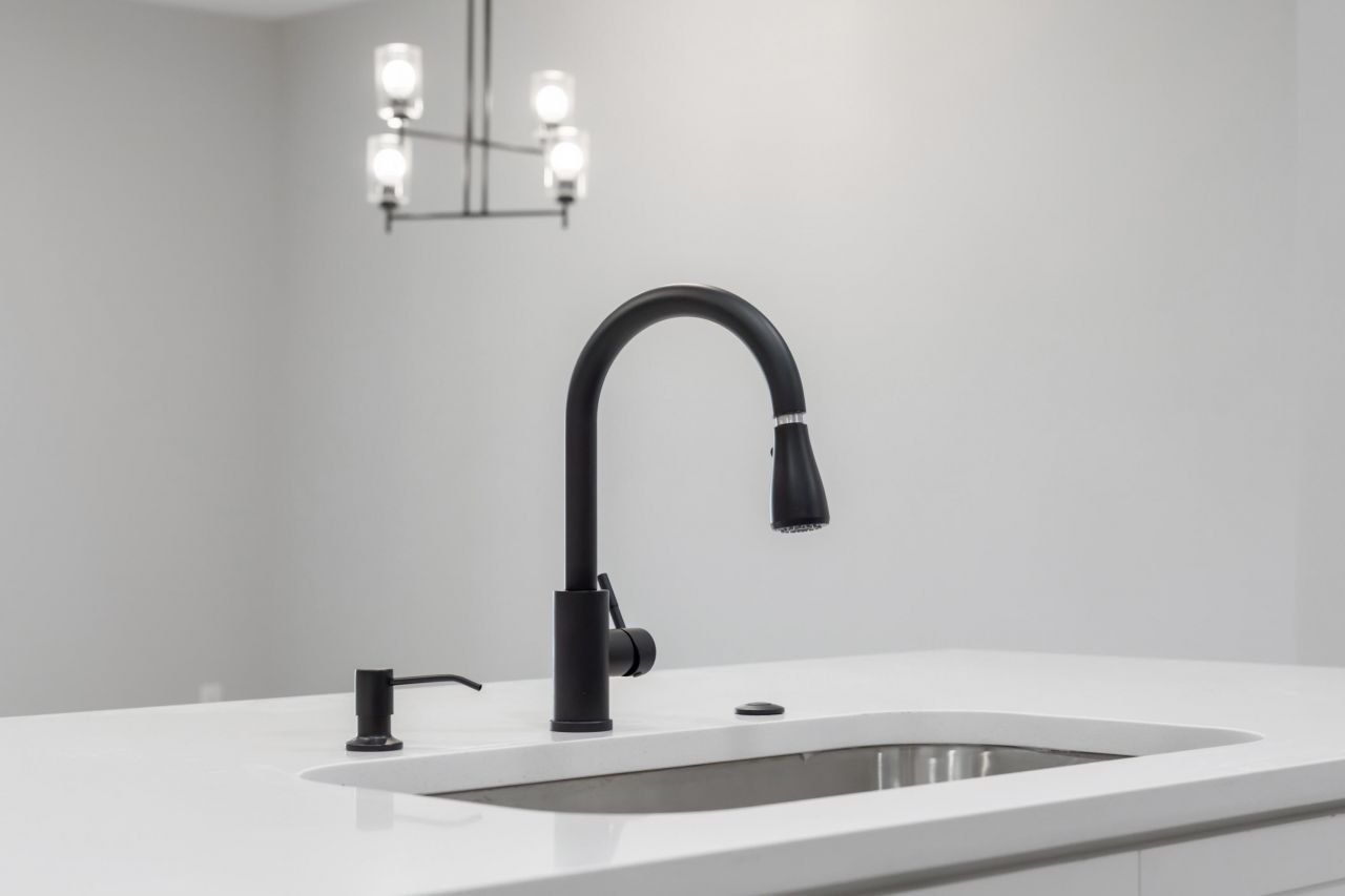 121 Kirkland Street Photo 24