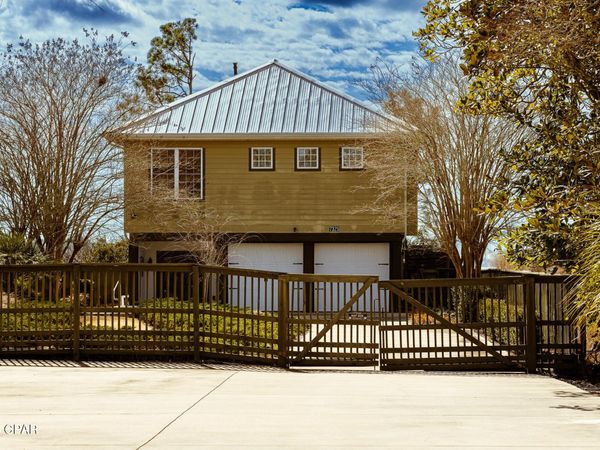 7325 Suwanee Ave Avenue, Southport, FL 32409