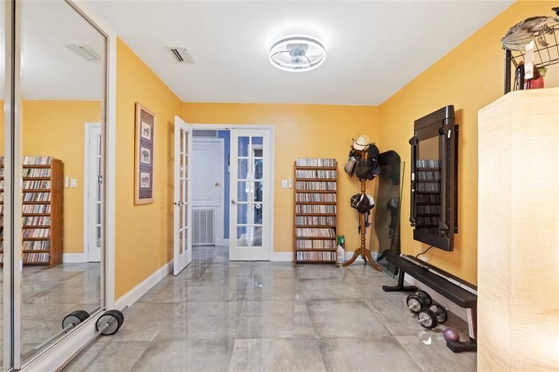 2501 NW 8th Avenue, Wilton Manors, FL 33311 Photo