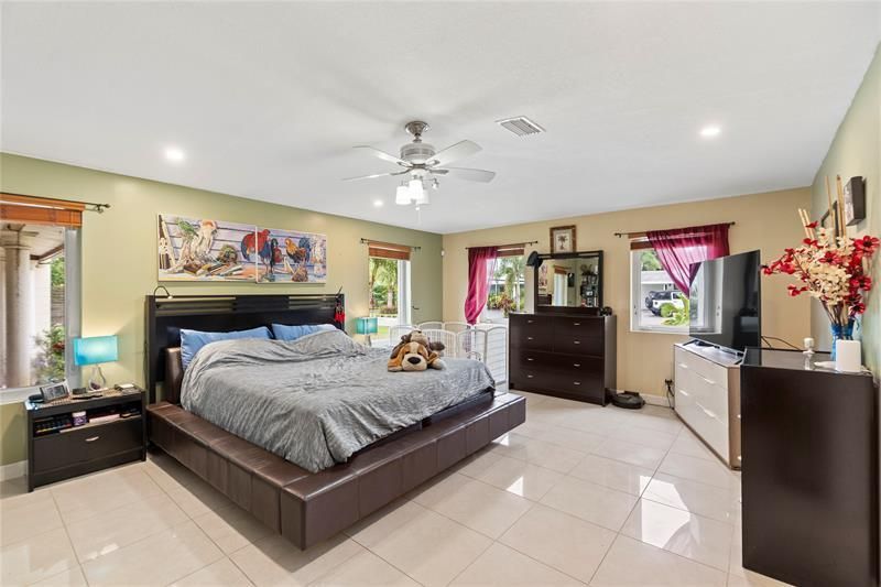2501 NW 8th Avenue, Wilton Manors, FL 33311 Photo