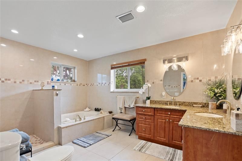 2501 NW 8th Avenue, Wilton Manors, FL 33311 Photo