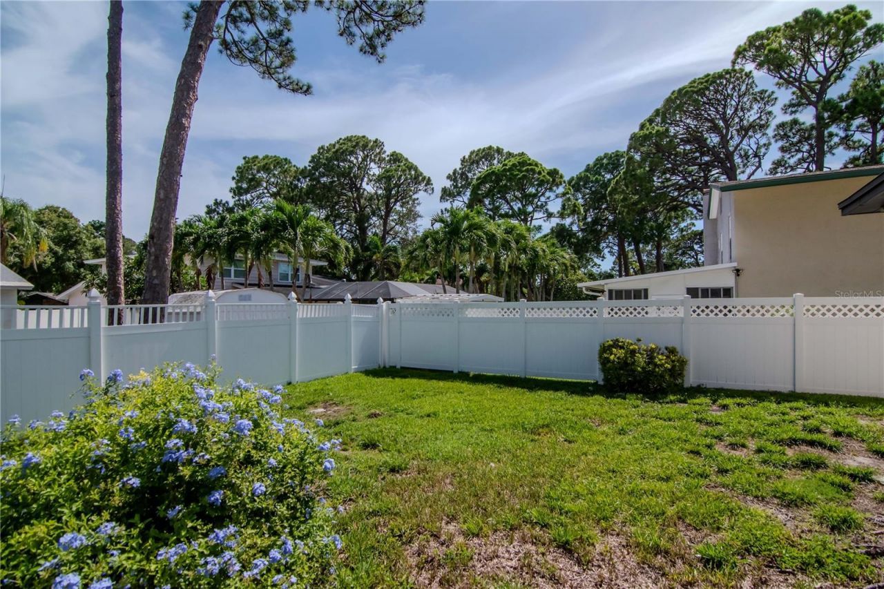 14212 84th Terrace, Seminole, FL 33776 Photo