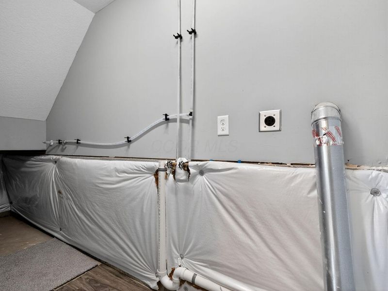 2736 Barrows Road, Columbus, OH 43232 Photo 17